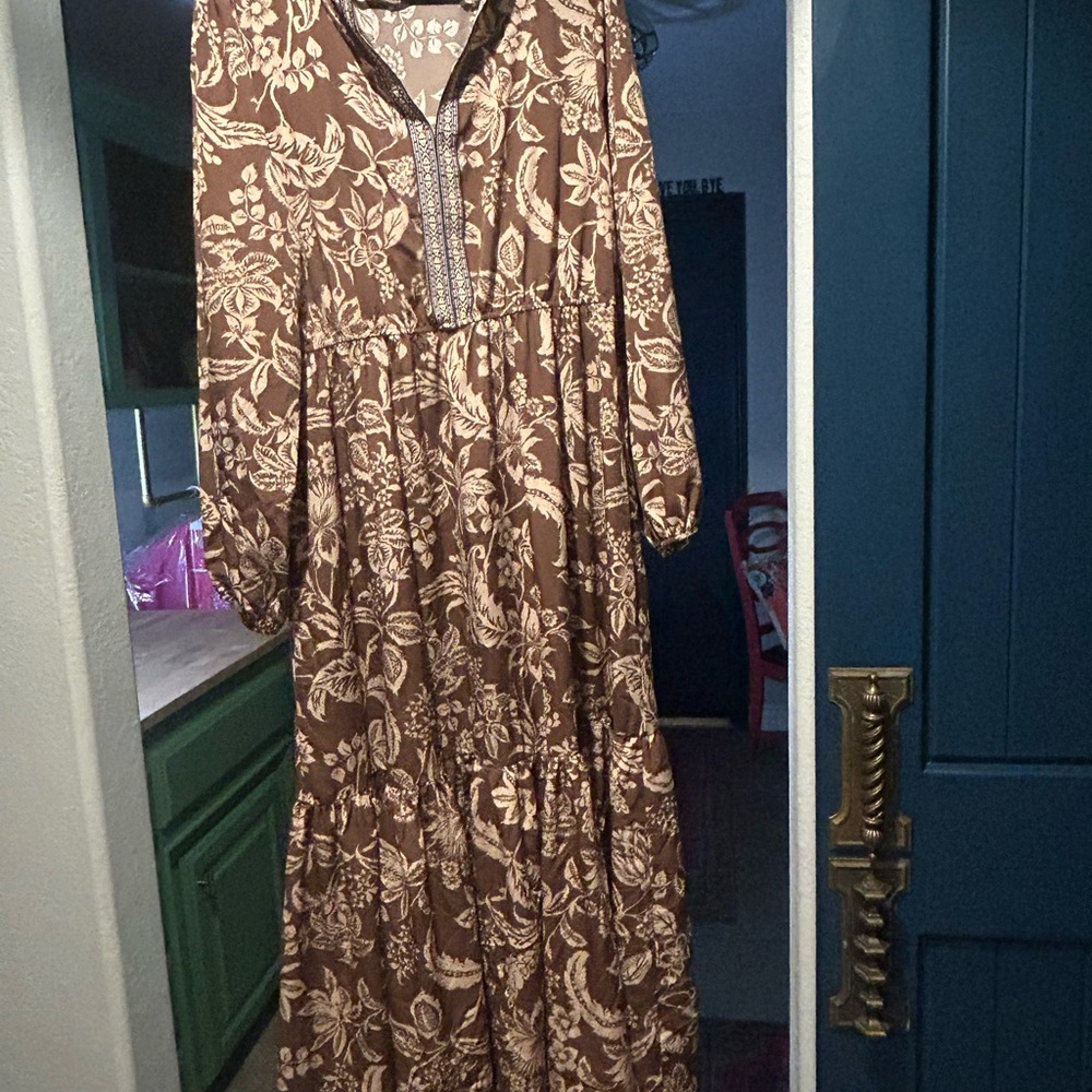Brown Floral Long-Sleeve Maxi Dress with V-Neck Trim